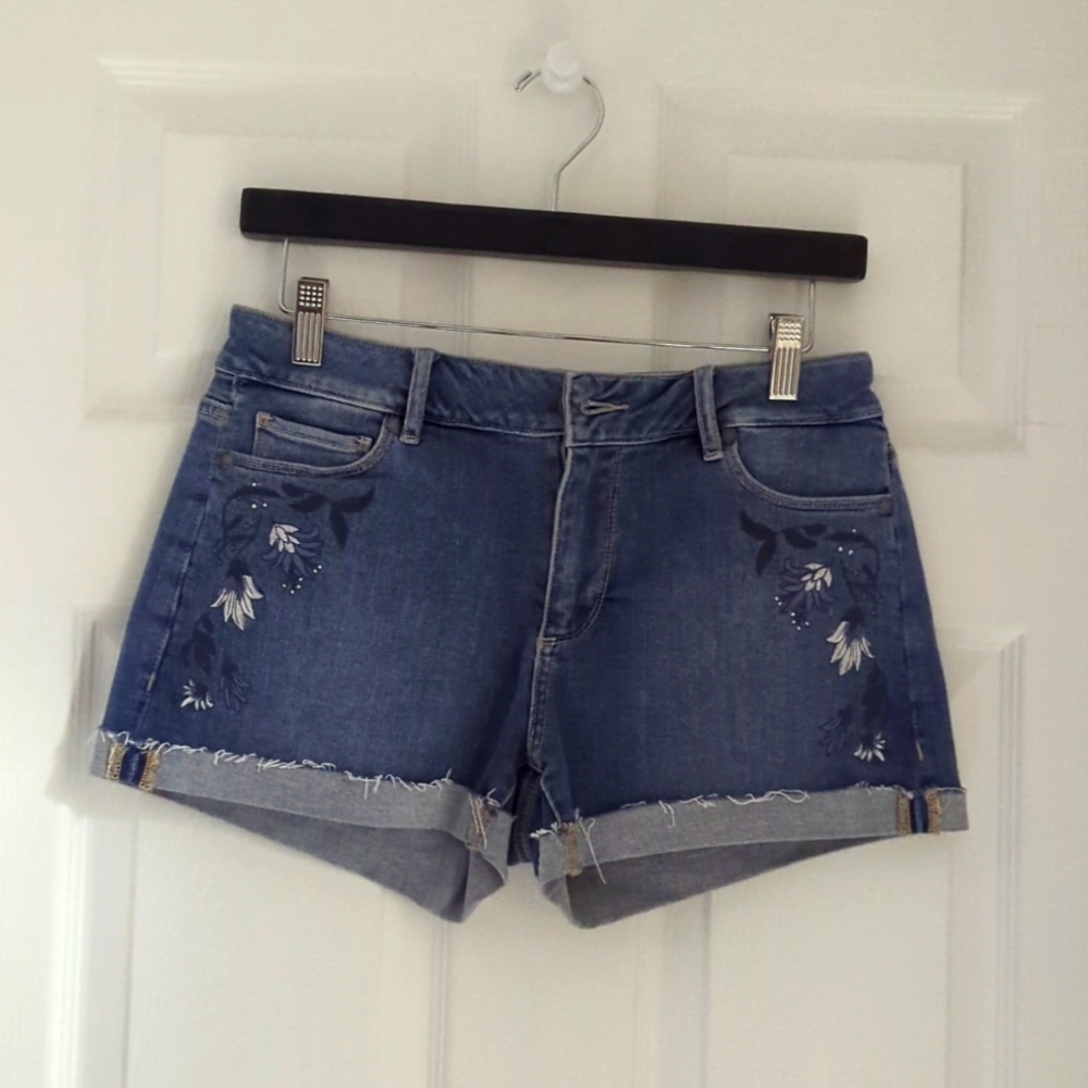 Paige denim shorts, size 26